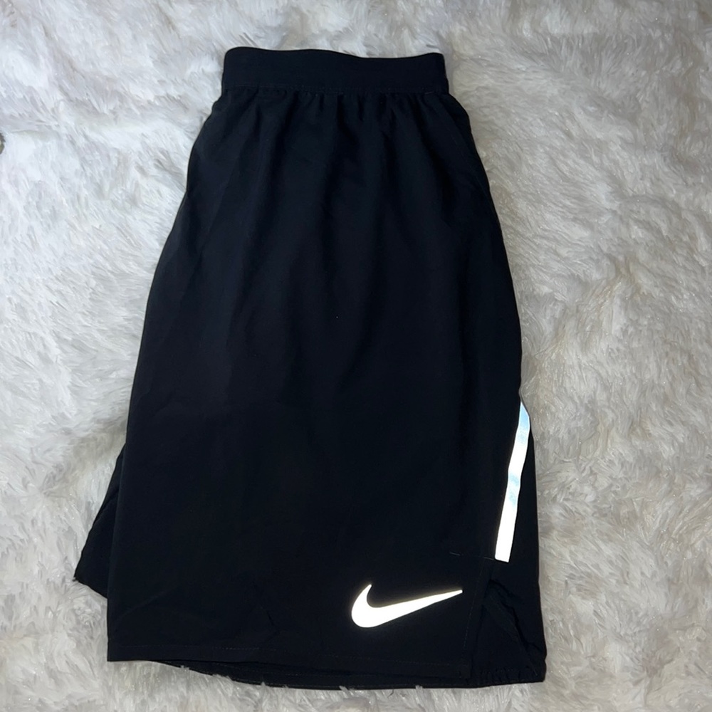 Nike Dri-fit men’s black shorts